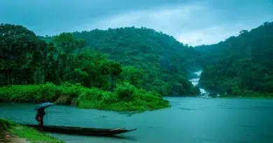 পান্থুমাই ঝর্ণা সিলেট Panthumai Waterfall
